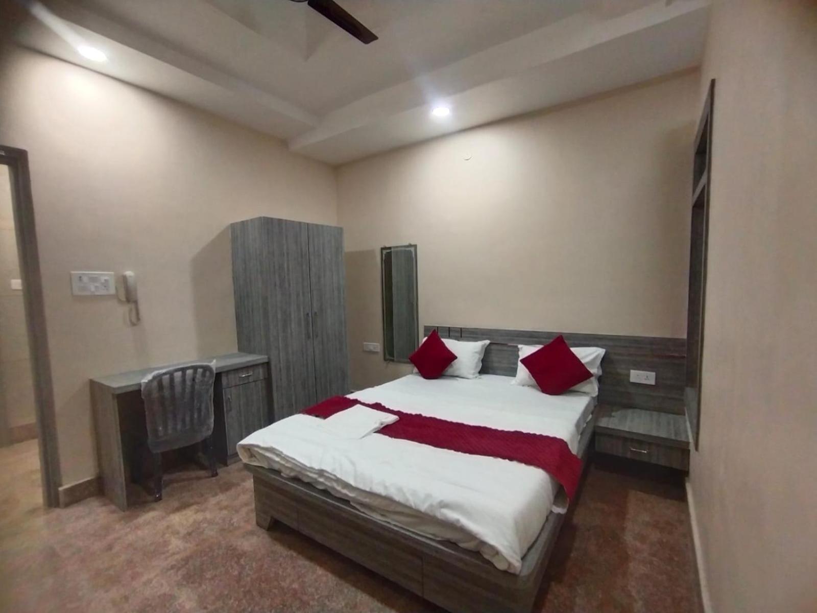 קאנפור Hotel Utsav Palace מראה חיצוני תמונה